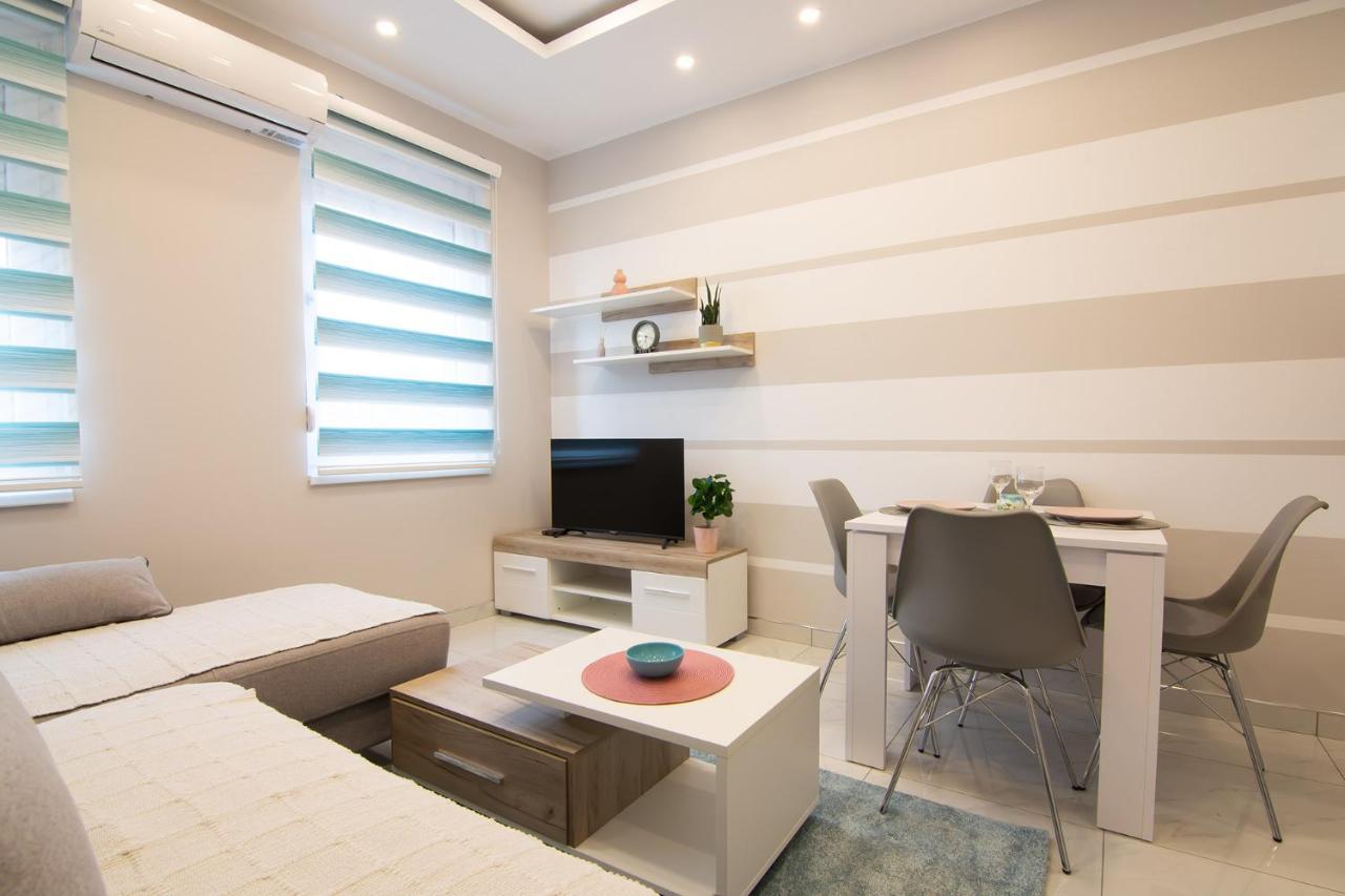 Jana Apartmani เบลเกรด ภายนอก รูปภาพ